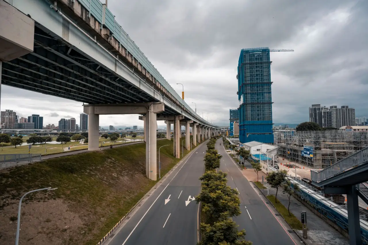 北京德鑫华瑞网线与光纤跳线选型对照及适用场景分析