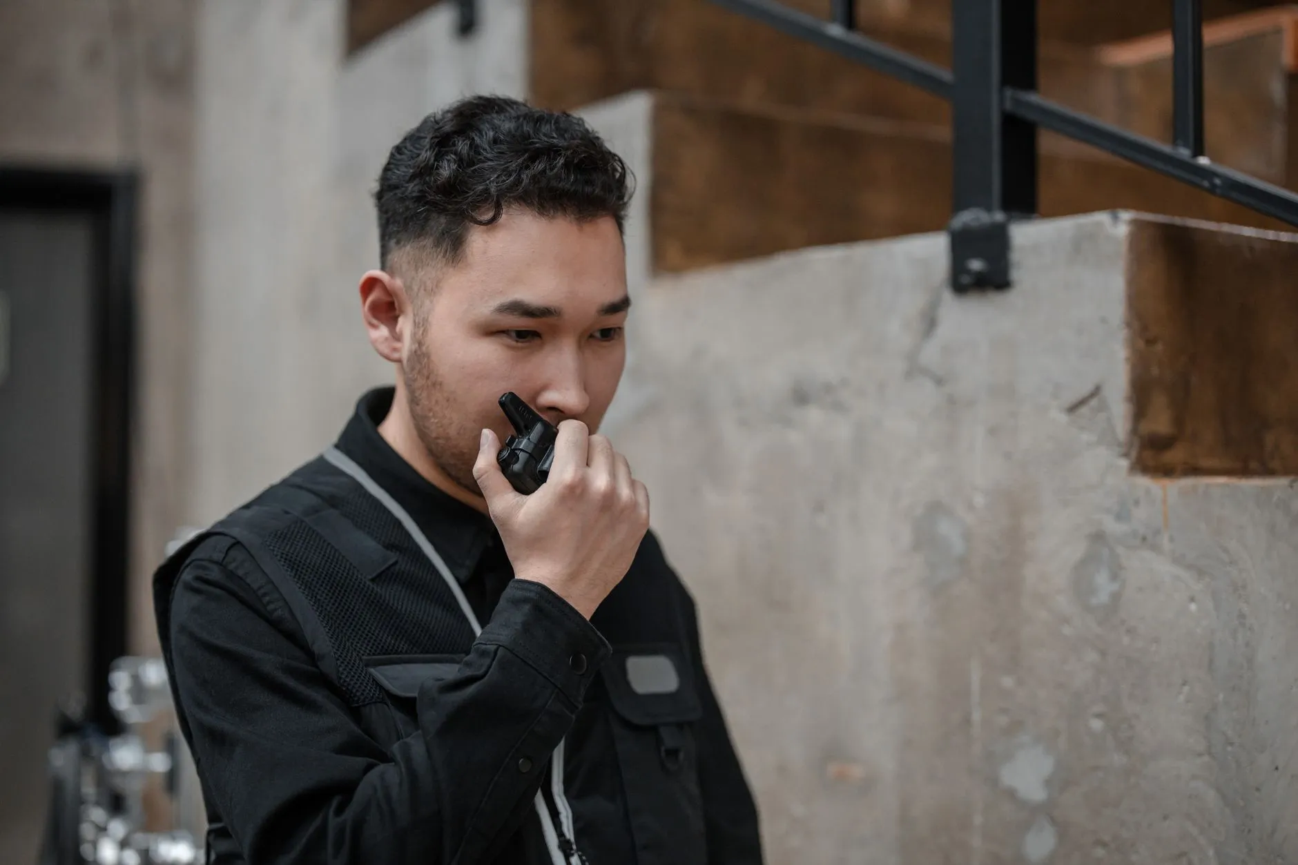 网线与光纤跳线选型指南：数据中心布线规范要点解析