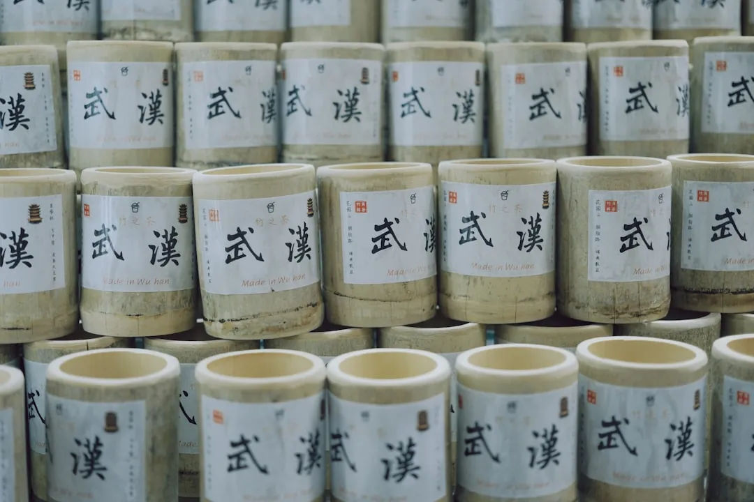 北京弱电工程中网线与光纤跳线的选型与性能对比分析