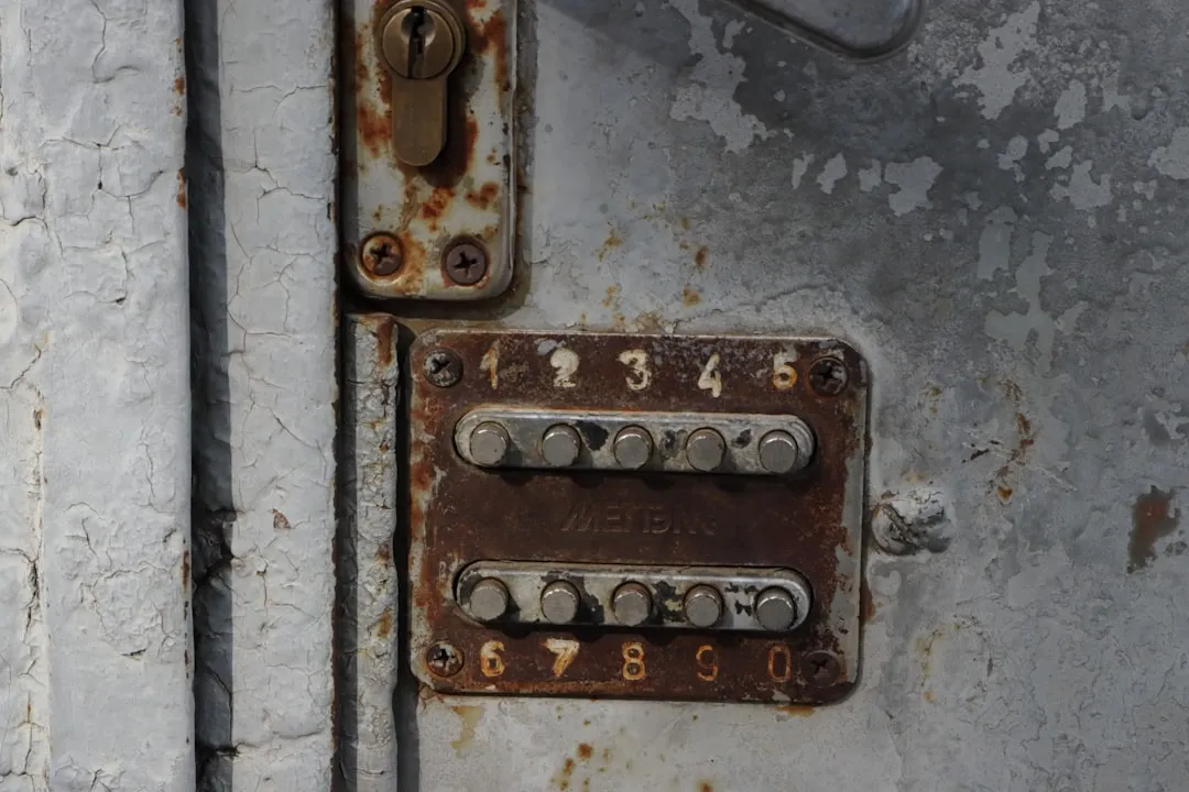 光纤跳线技术参数详解：单模与多模在华北弱电工程中的应用选择